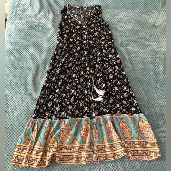 Floral Sleeveless Dress with Patterned Hem Ladies Size M - Picture 1 of 4